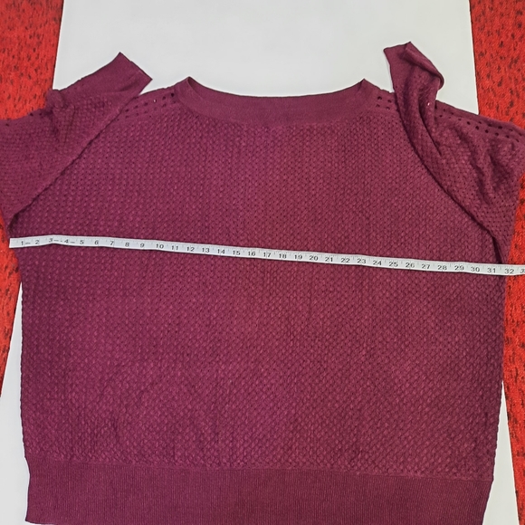 Lane Bryant Knit Sweater Top Wine Burgandy Cut Out Long Sleeve Plus Size 26/28 - Picture 10 of 12